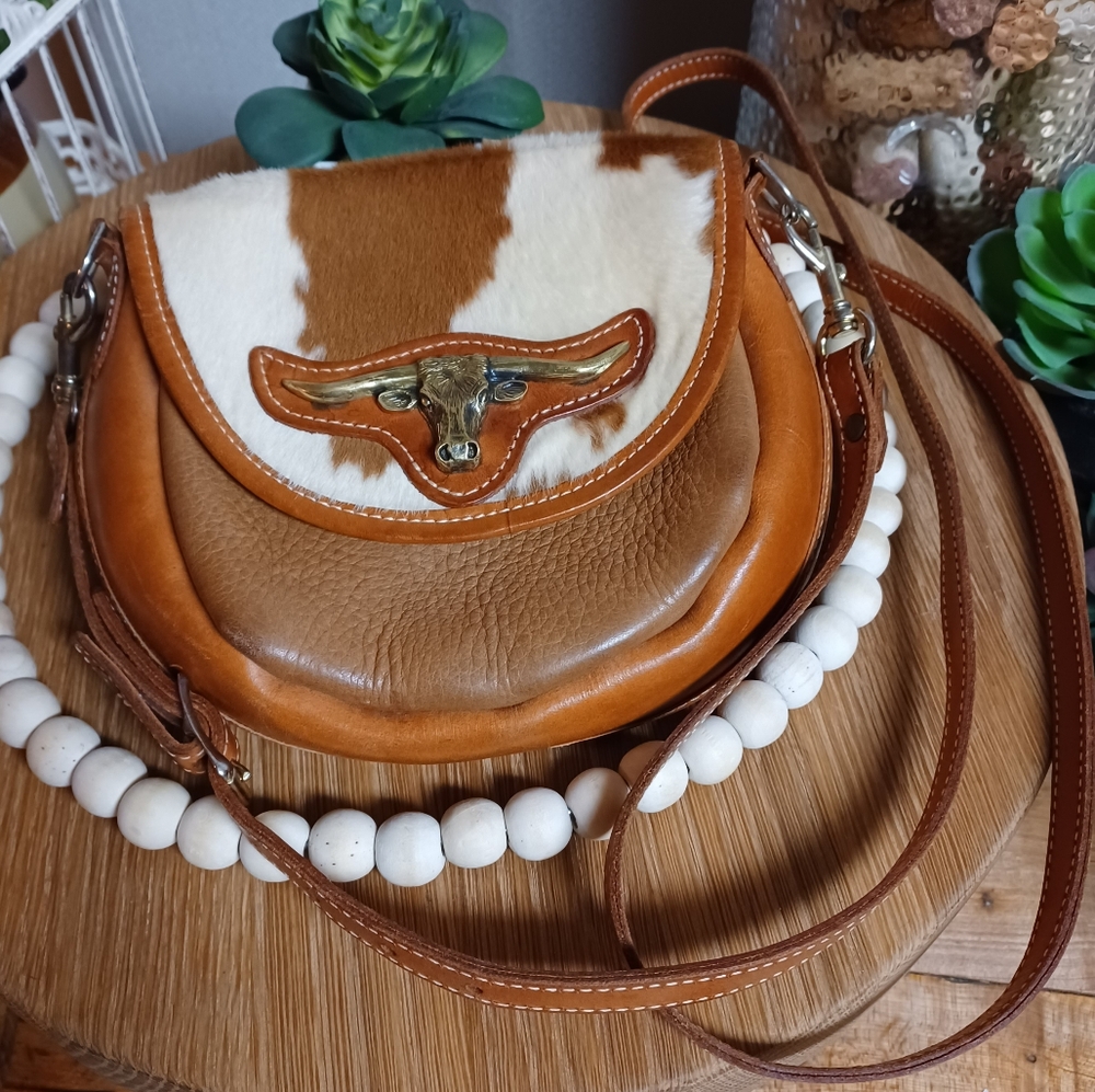 Genuine Cowhide Leather Hide/Fur Metal Longhorn Cow Emblem Small Crossbody Purse